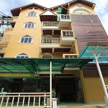 เปรี้ยวหวาน เกสท์เฮาส์ Hotel Patong ภายนอก รูปภาพ