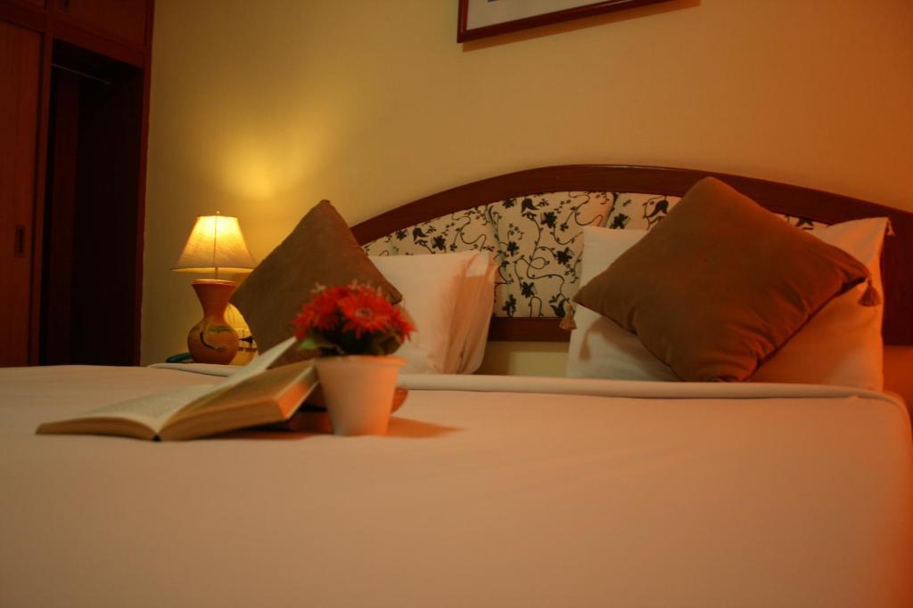 เปรี้ยวหวาน เกสท์เฮาส์ Hotel Patong ภายนอก รูปภาพ