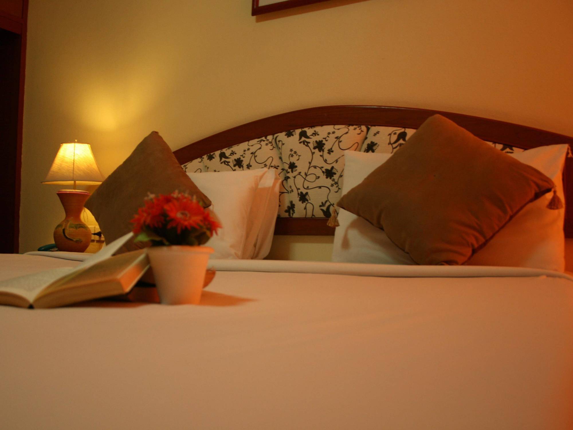 เปรี้ยวหวาน เกสท์เฮาส์ Hotel Patong ภายนอก รูปภาพ